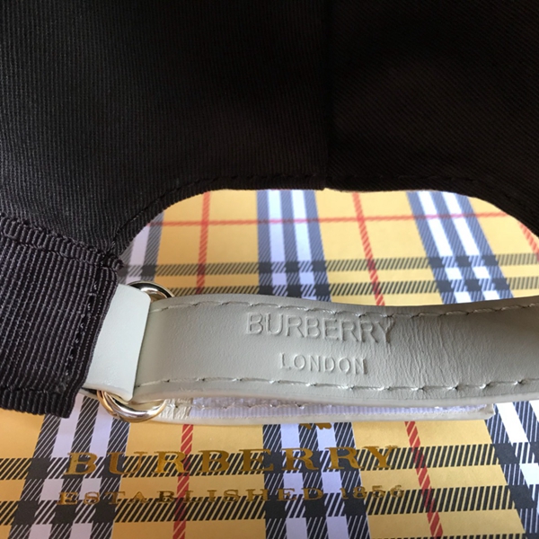 ブランド帽子角部分ディテール